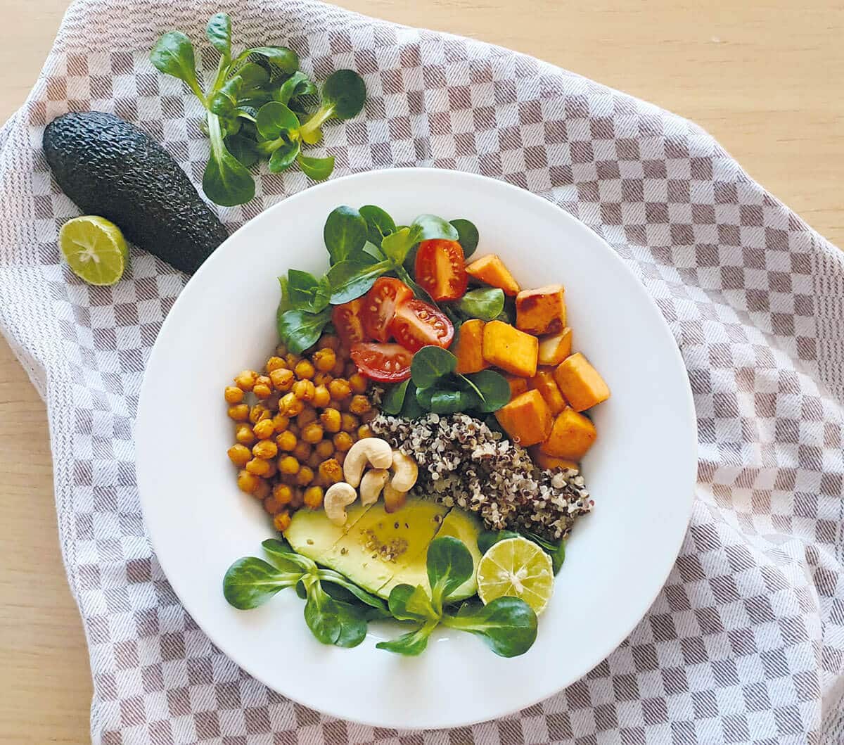 Gesunder Genuss QuinoaDetoxBowl Prima Magazin