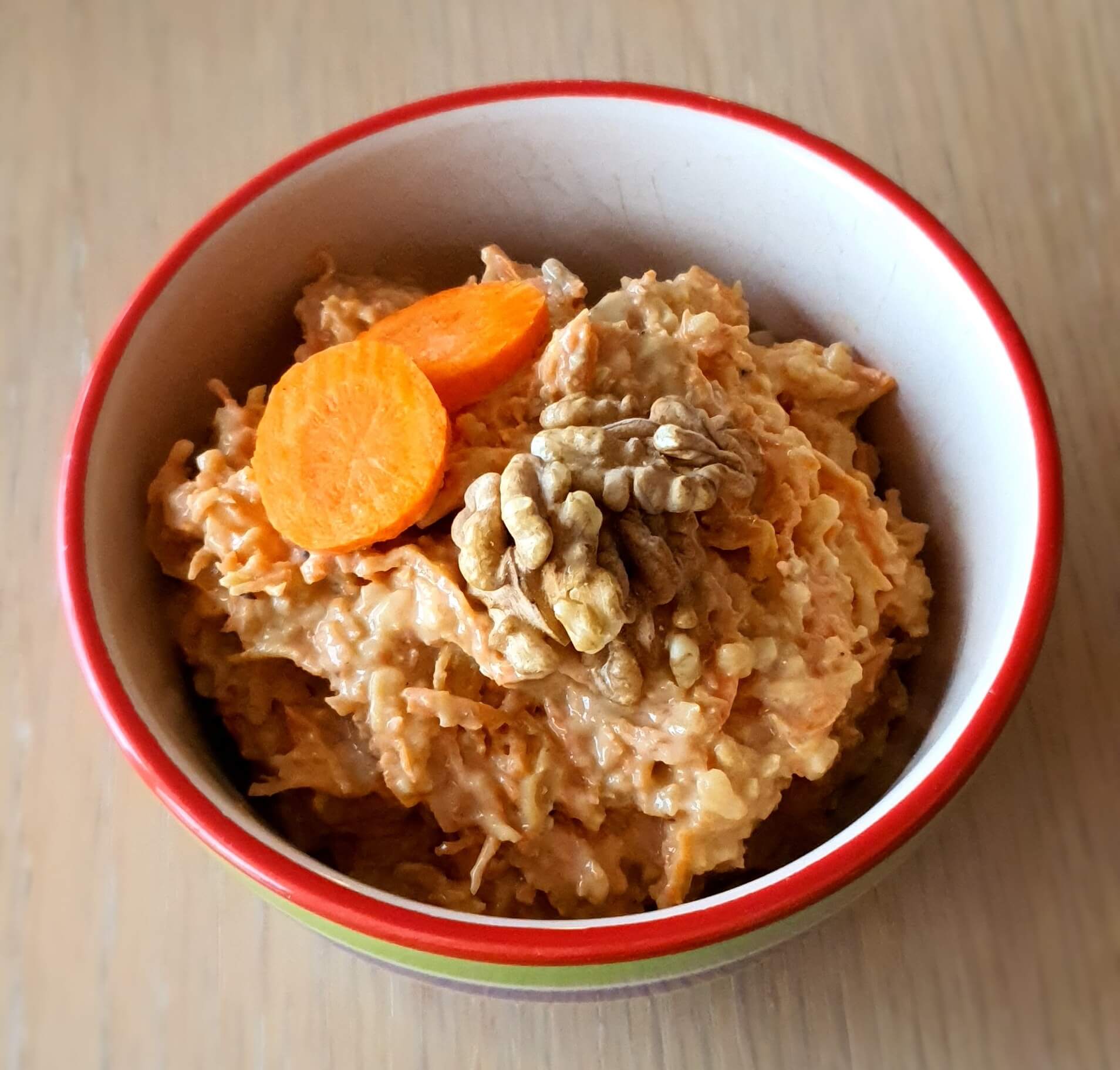 Karotten-Apfelsalat mit Walnüssen - Prima Magazin