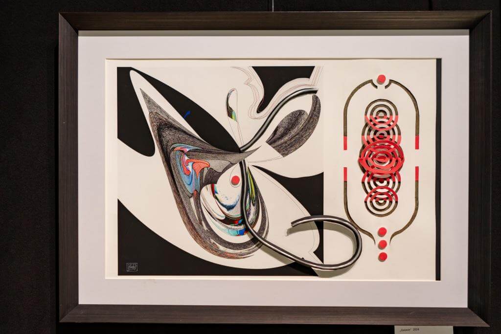 Abstrakte Kunstkomposition mit schwarzen, roten und grauen Swirls und geometrischen Formen in Bilderrahmen.