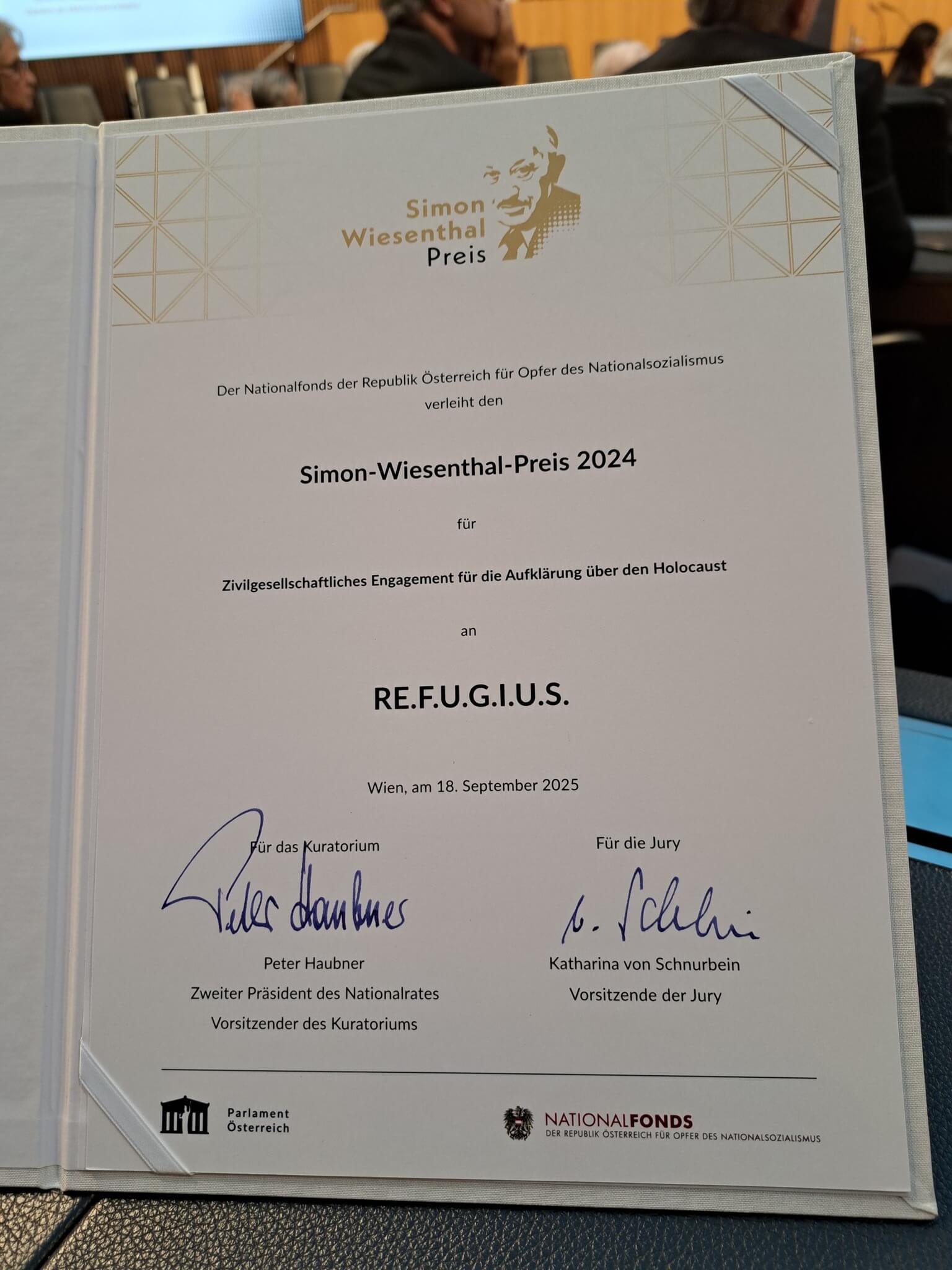 Auszeichnung des Simon-Wiesenthal-Preises 2024 für R.E.F.U.G.I.U.S. in Wien, gewidmet an zivilgesellschaftliches Engagement.
